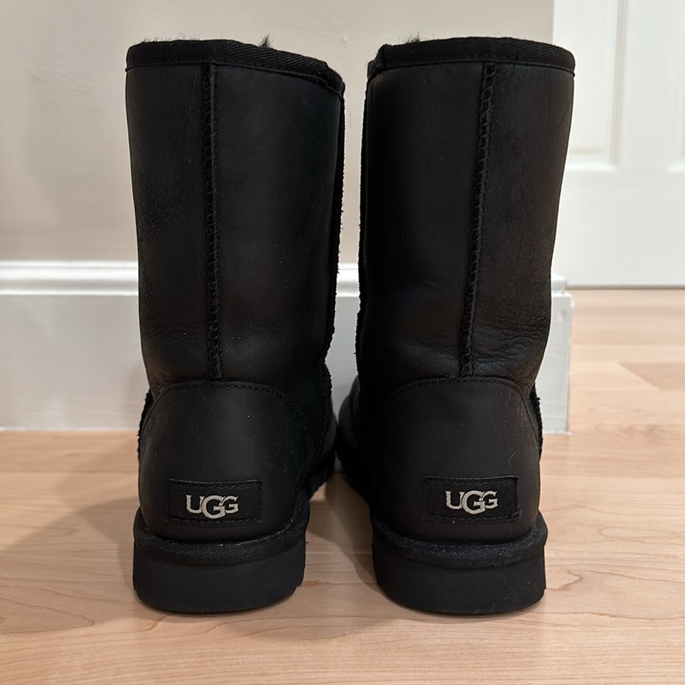 Black UGG boots size 8 (matte color black) in great condition